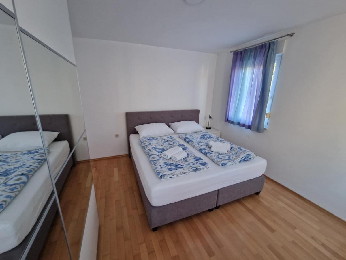 Apartments Vedran Punat Exterior foto
