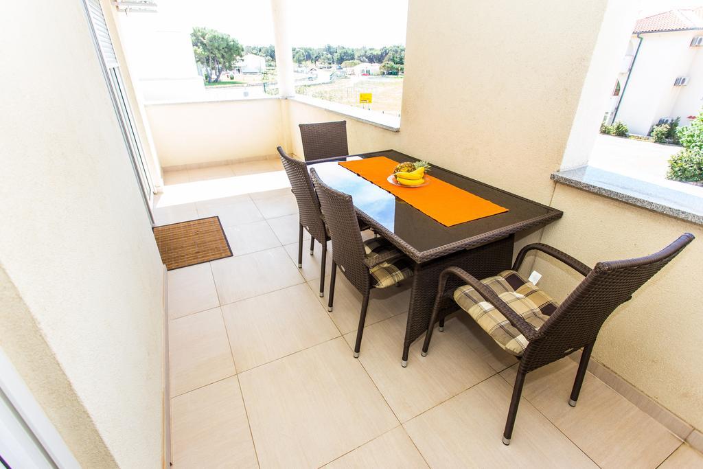 Apartments Vedran Punat Exterior foto